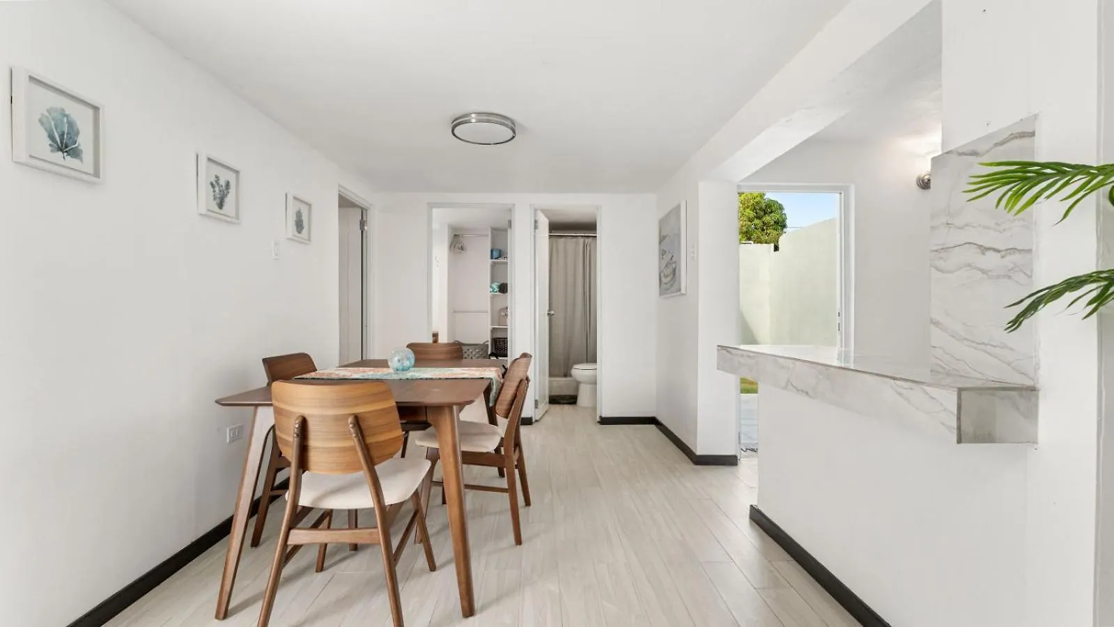 Danielas Beachfront Apartment رينكون