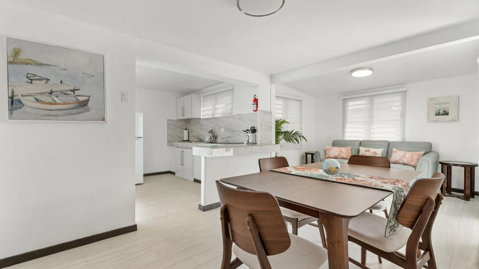 Danielas Beachfront Apartment رينكون 0*,